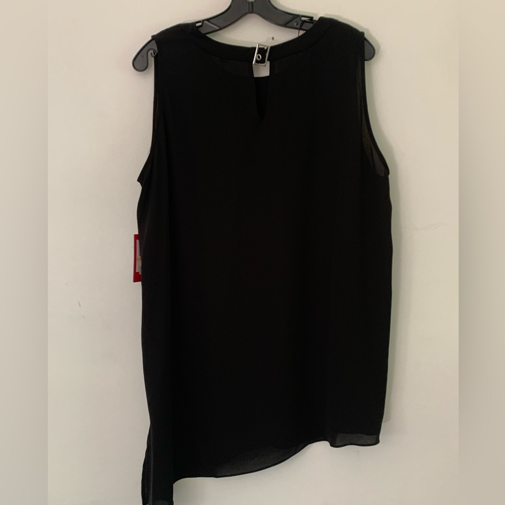 Vince Camuto 2X Black Asymmetrical Back Buckle Neck Accent Sleeveless Blouse NWT